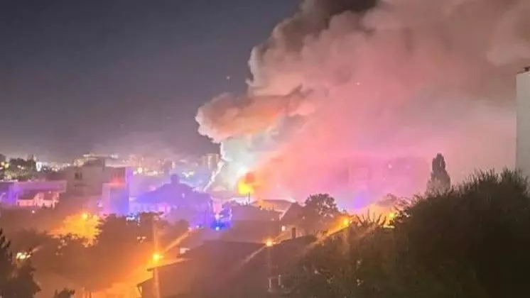 Incendiu puternic in sectorul 2. Foto Facebook Meteoplus