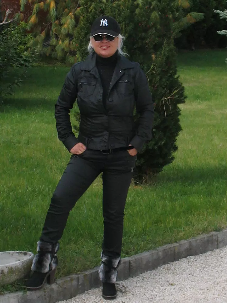 8 MARA NAGY