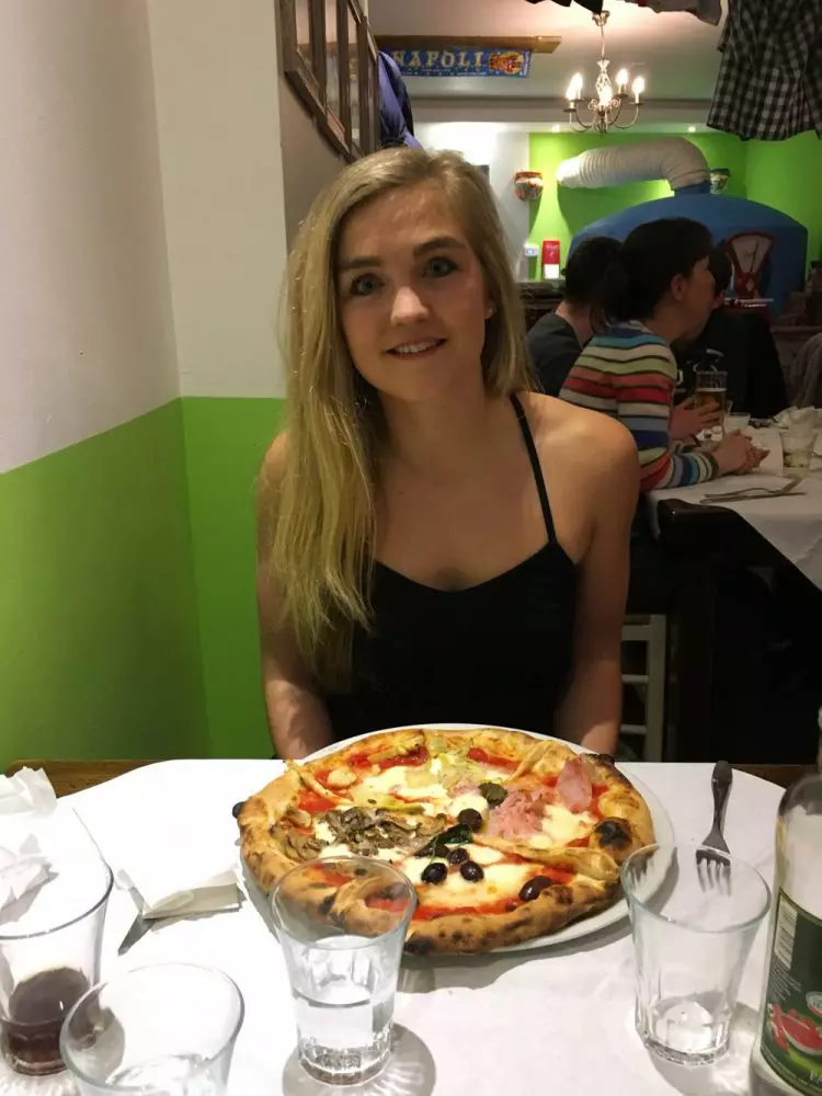 Former Anorexia Sufferer Who Weighed Just Six Stone Is Becoming Personal Trainer