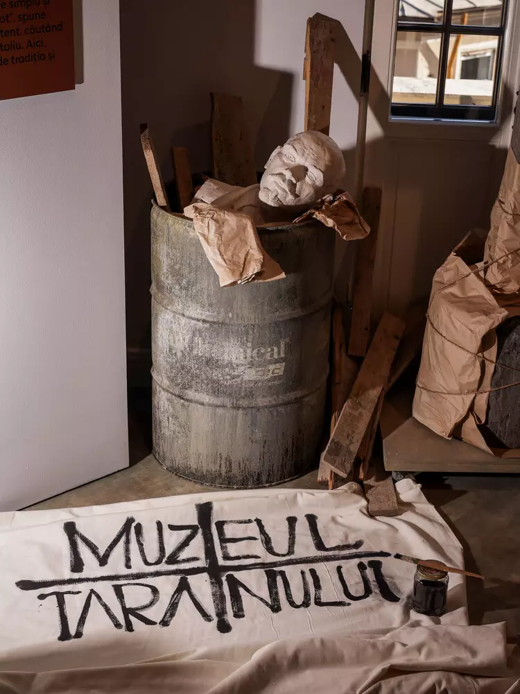 Expozitie LMBSC-8941