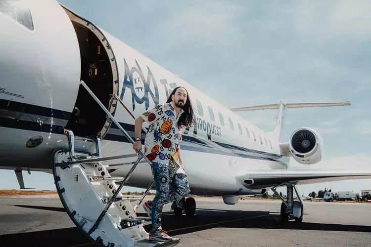 steve aoki avion (3)