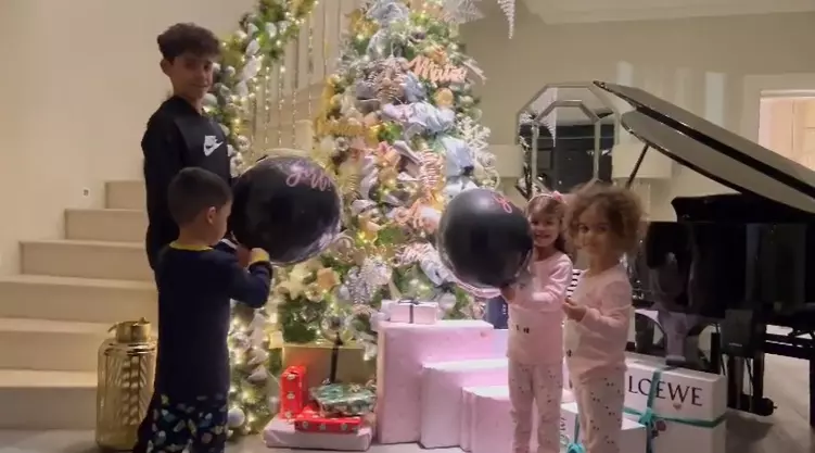 cristiano-ronaldo-si-georgina-rodriguez-sexul-gemenilor-6