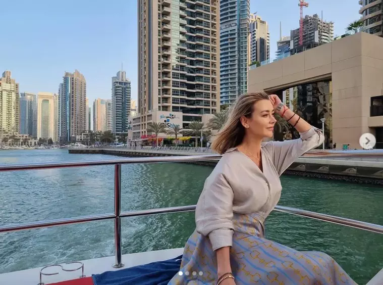 denisa-tanase-in-dubai-6