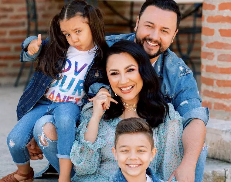 Andra-și-Cătălin-Măruță-alături-de-David-și-Eva-3