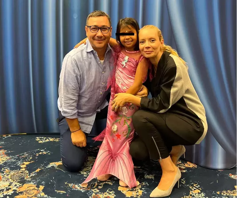victor-ponta-daciana-sarbu-fiica-adoptata-1