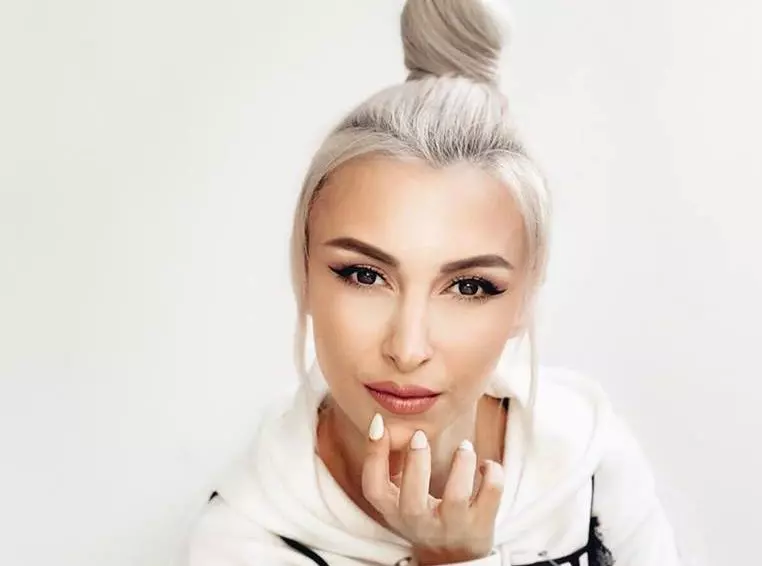 balanca revenire scena