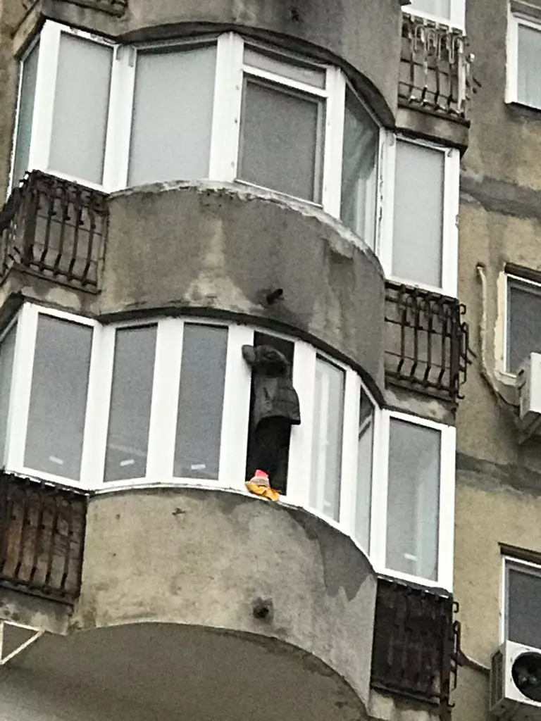 Femeie sinucigasa-Bucuresti