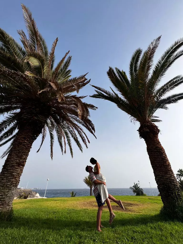 actori-serialul-adela-in-vacanta-1