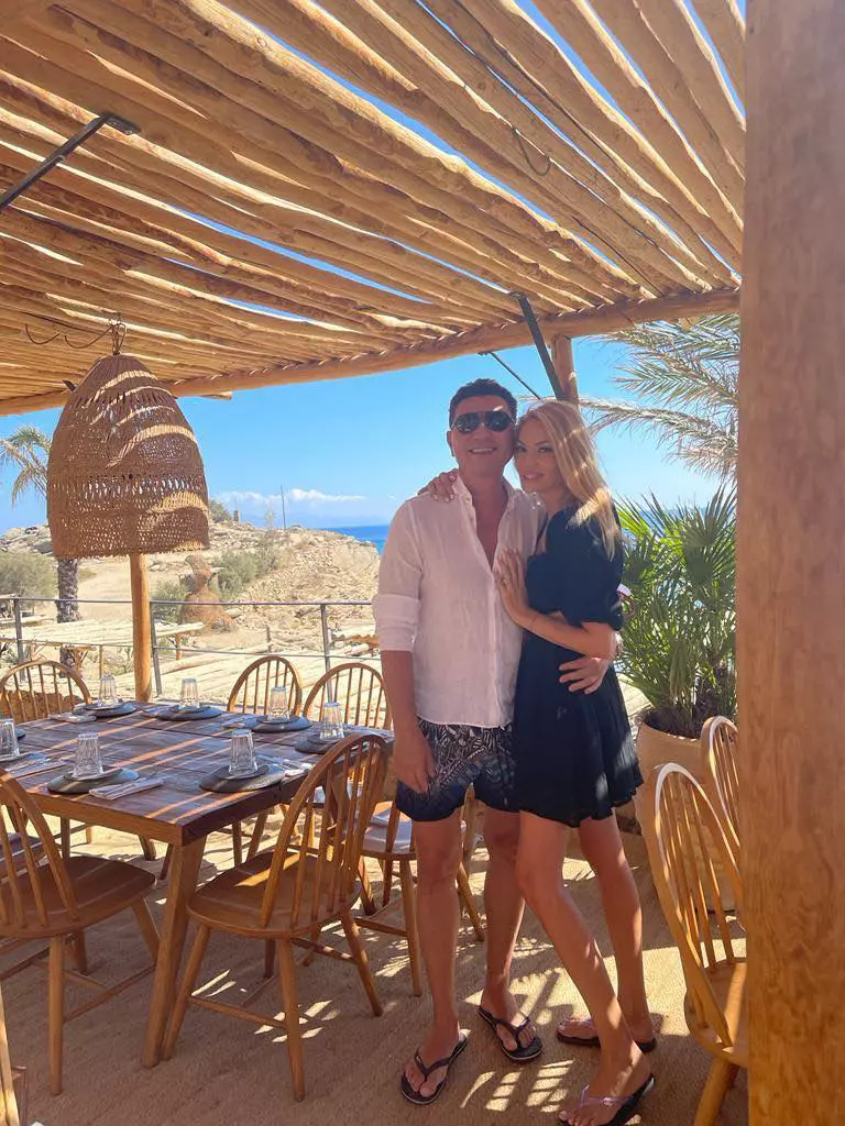 cristi-borcea-complimentat-de-fani-1