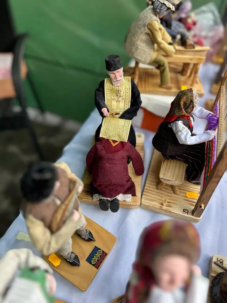 e0814b4b-f711-42bb-8462-ae0128c9e3c7