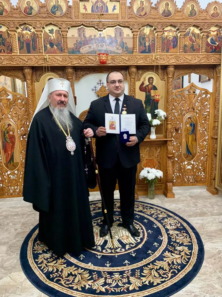 Cristian Terheș alături de ÎPS Petru al Chișinăului Foto Facebook Cristian Terheș