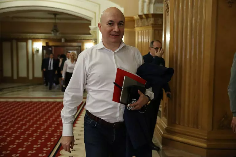 51798011_1700935953341816_8228833399817633792_n