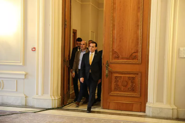 53706680_299997190667924_8328410867955662848_n