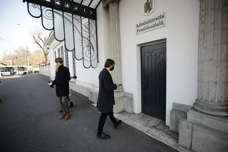 Marius Manole foto; Dumitru Angelescu