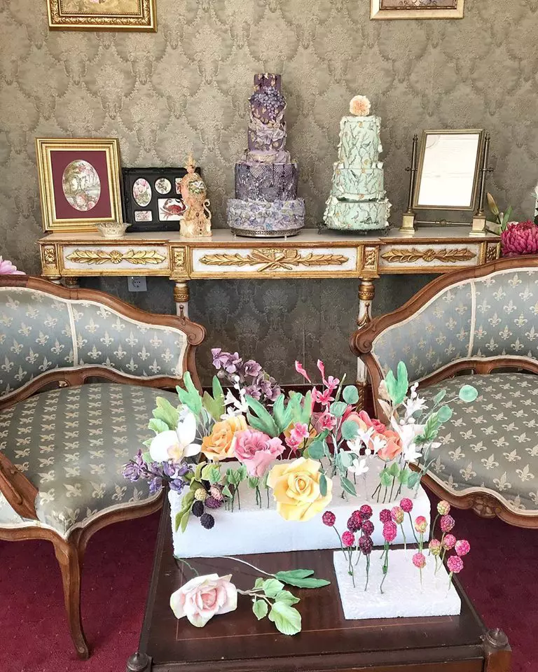 Tort ca la nunta Prințesei Diana pentru Principele Nicolae și Alina Binder