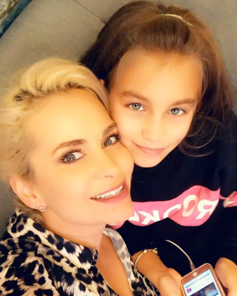 Paula chirila si carla
