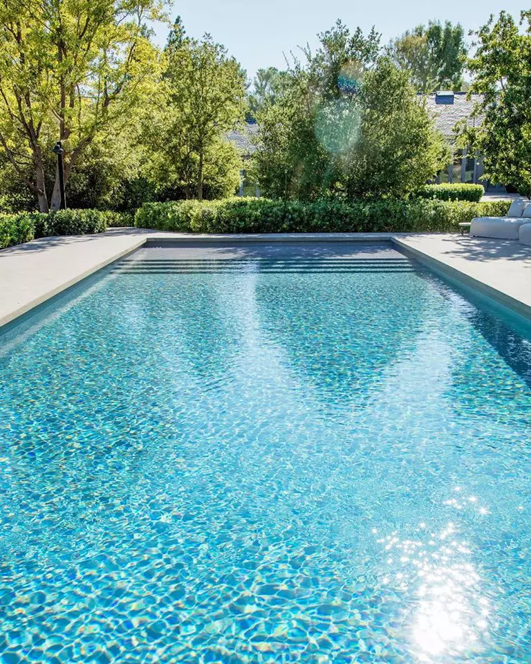 Pool Kim Kardashian