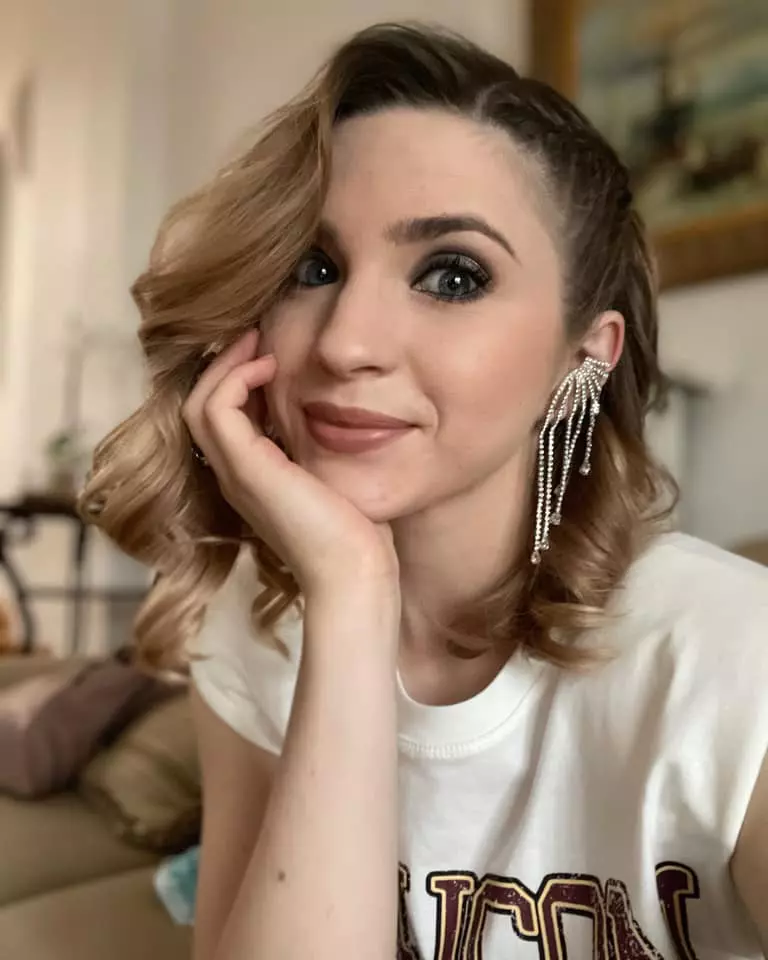 cristina ciobanasu merge la psiholog 1
