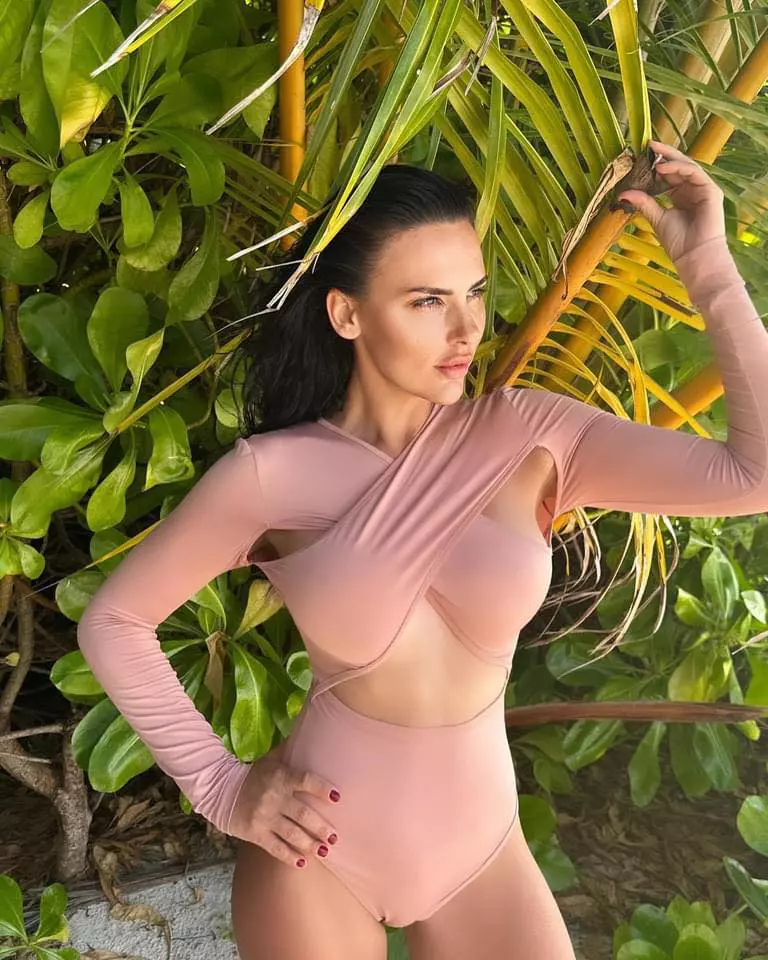 3341036959762124937919461845695387721640056n