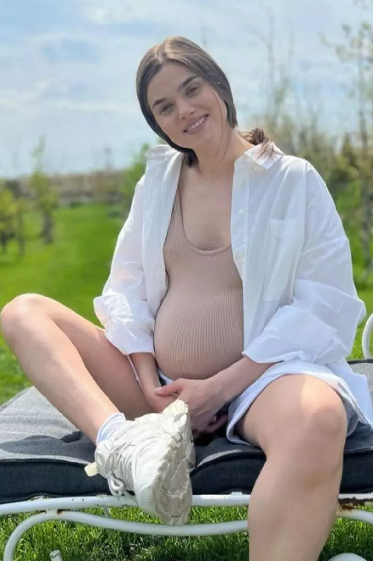 theo-rose-14-crop-1683455683