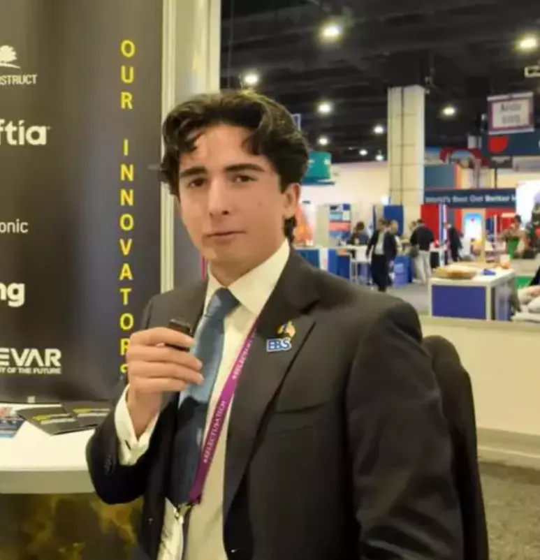 Ayan Schwarzenberg 5