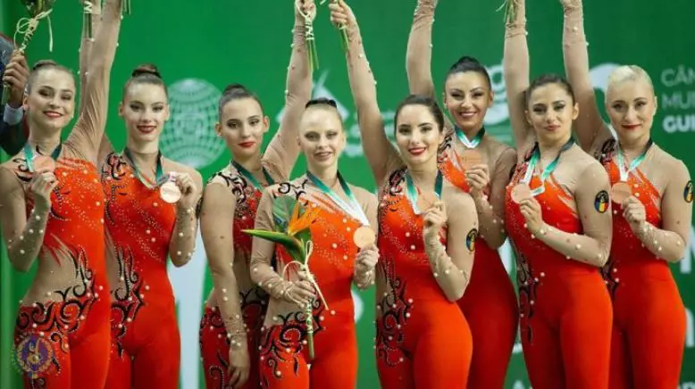 Flavia Sentea, o tânără din Alba, a câștigat bronzul la Campionatul Mondial de Gimnastică Aerobică din Portugalia (3)