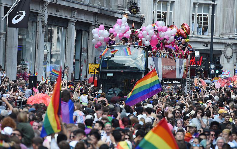 Un Milion De Oameni Au Participat Sâmbătă La Parada Gay De La Londra