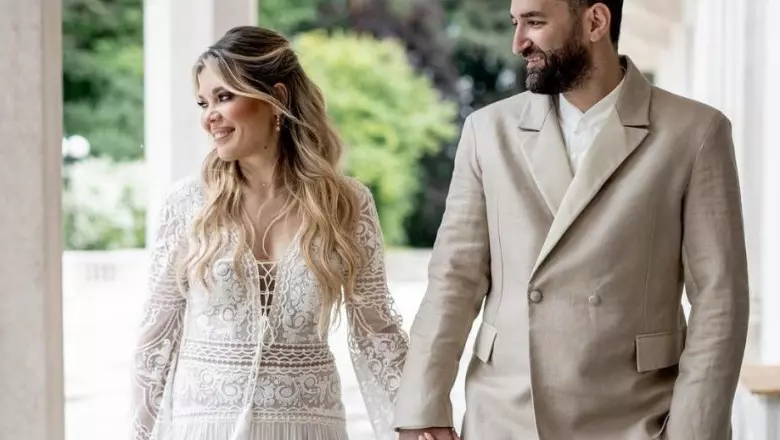 mczoyxnoptuxzjlmzjexytc5otfiyzlkndmyoti1zgfkmdjhzta0-thumb