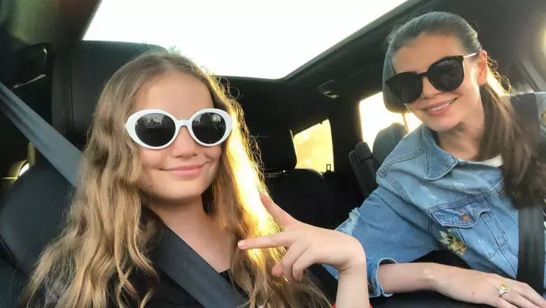 VIDEO Cum au apărut Monica Gabor și Irina Columbeanu împreună după o lungă absență: „Cea mai mândră mamă”. Ce succes a bifat tânăra în America