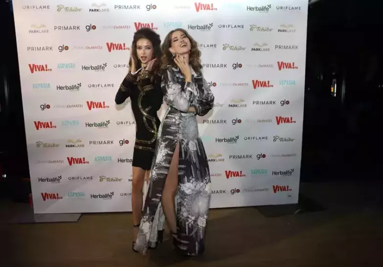 Iulia Albu și Mikaela (4)