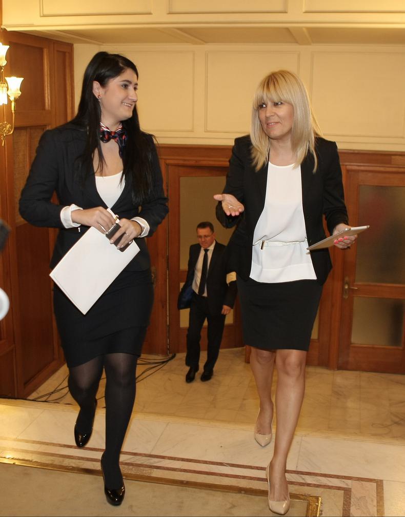 ELENA-UDREA-PARLAMENT__5_.JPG