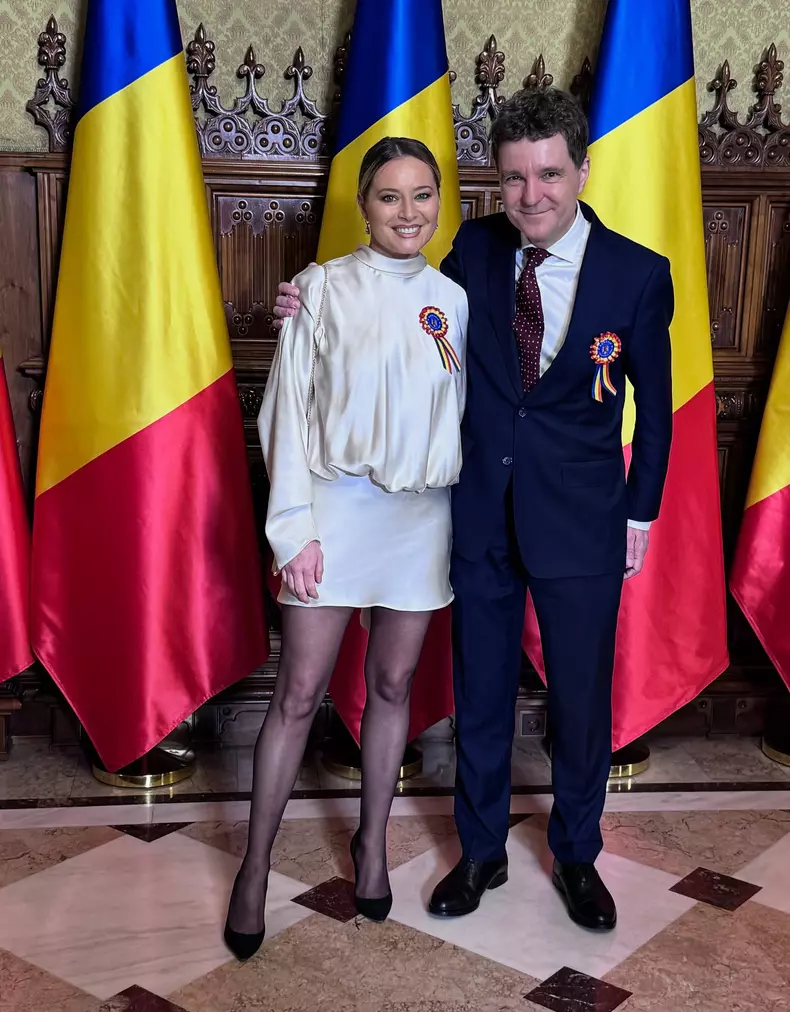 laura cosoi si nicusor dan