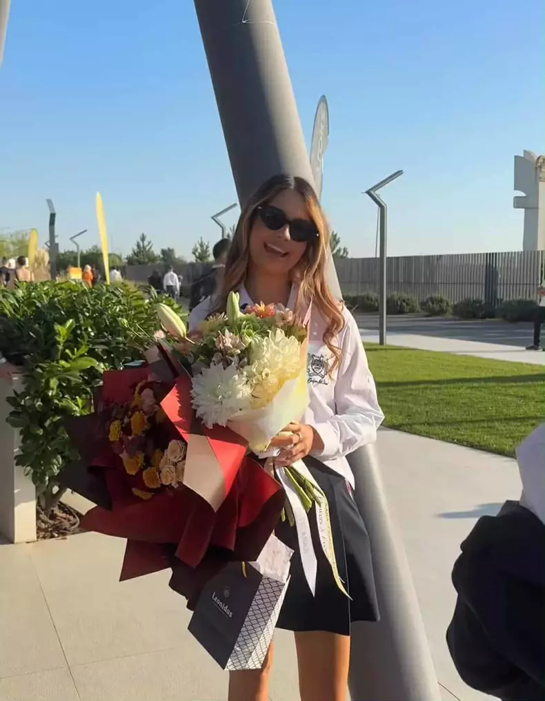 fata Anca Serea scoala