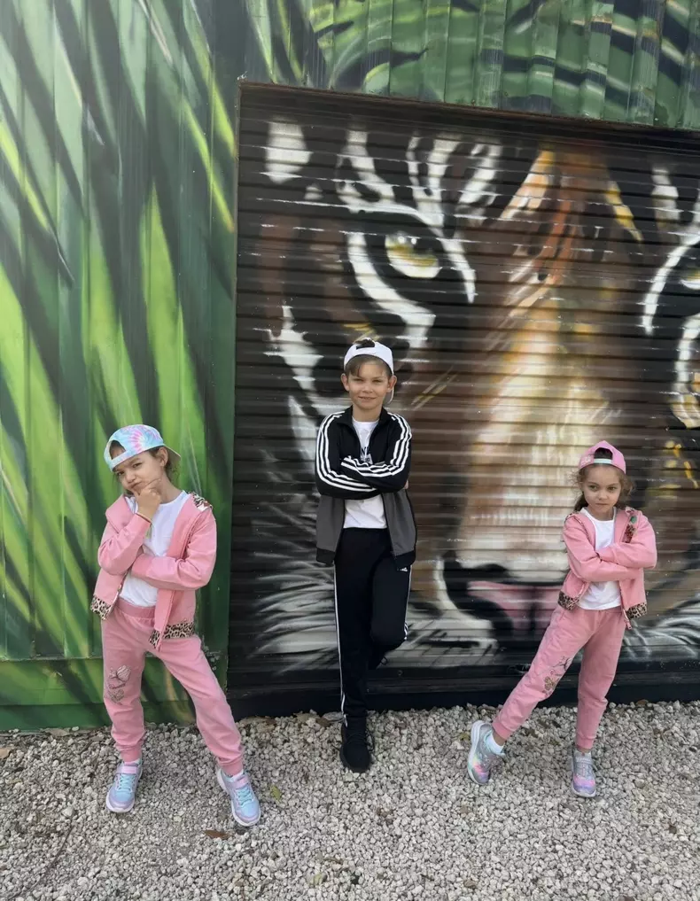 Milan Borcea si surorile indira si Rania