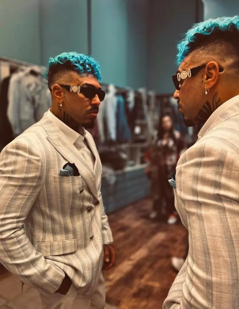 alex-vedela-bani-si-haine-1