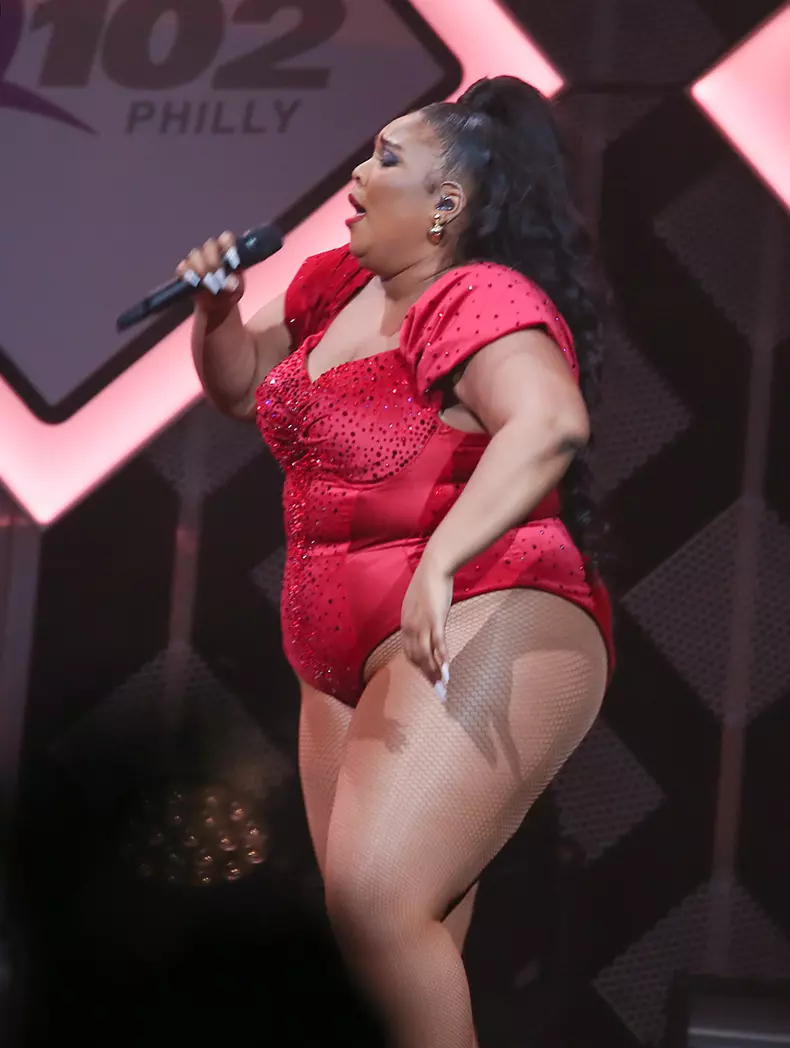 Lizzo performs, 121119