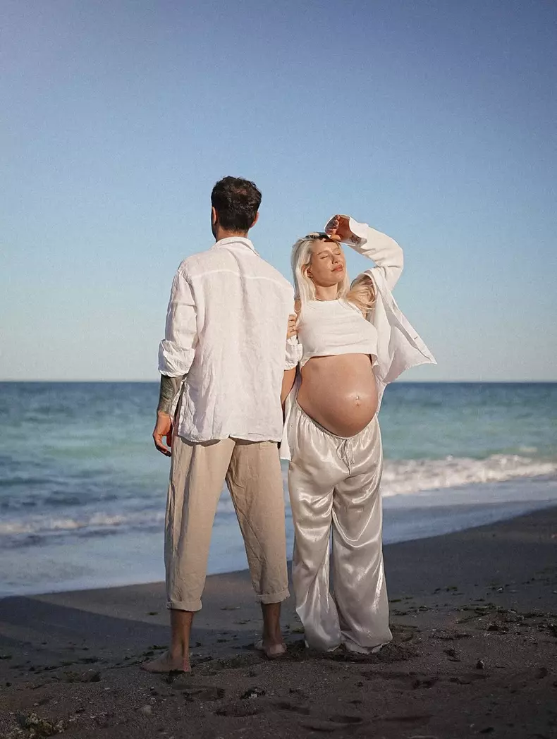 Carmen Grebenișan însărcinată (5)