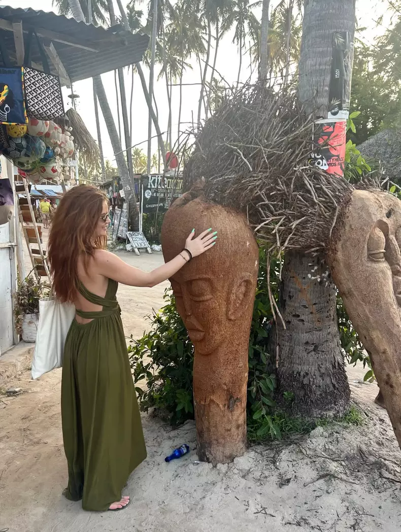 Doina Teodoru în vacanță cu surorile Odagiu (9)