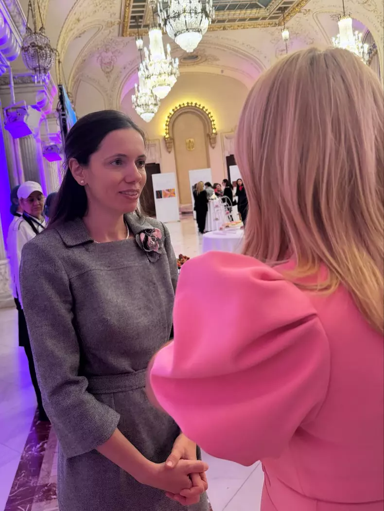 andreea esca mirabela gradinaru fundatia renasterea (3)