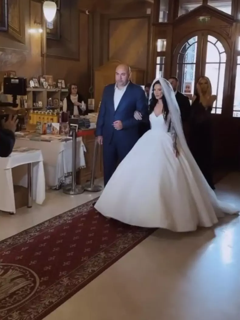 roxana-vancea-s-a-casatorit-religios-dragos-paiu-5