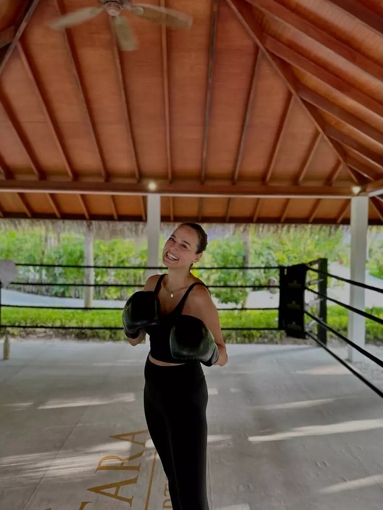 Andreea raicu box in Maldive