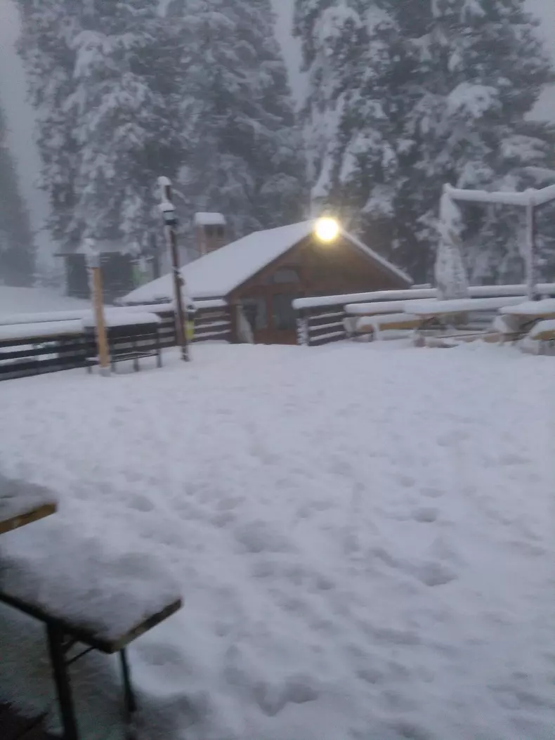 Ninsoare la Postăvarul