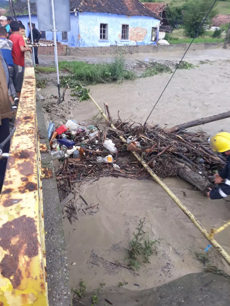 Inundații în Vânători, județul Mures, după ploile torențiale (6)
