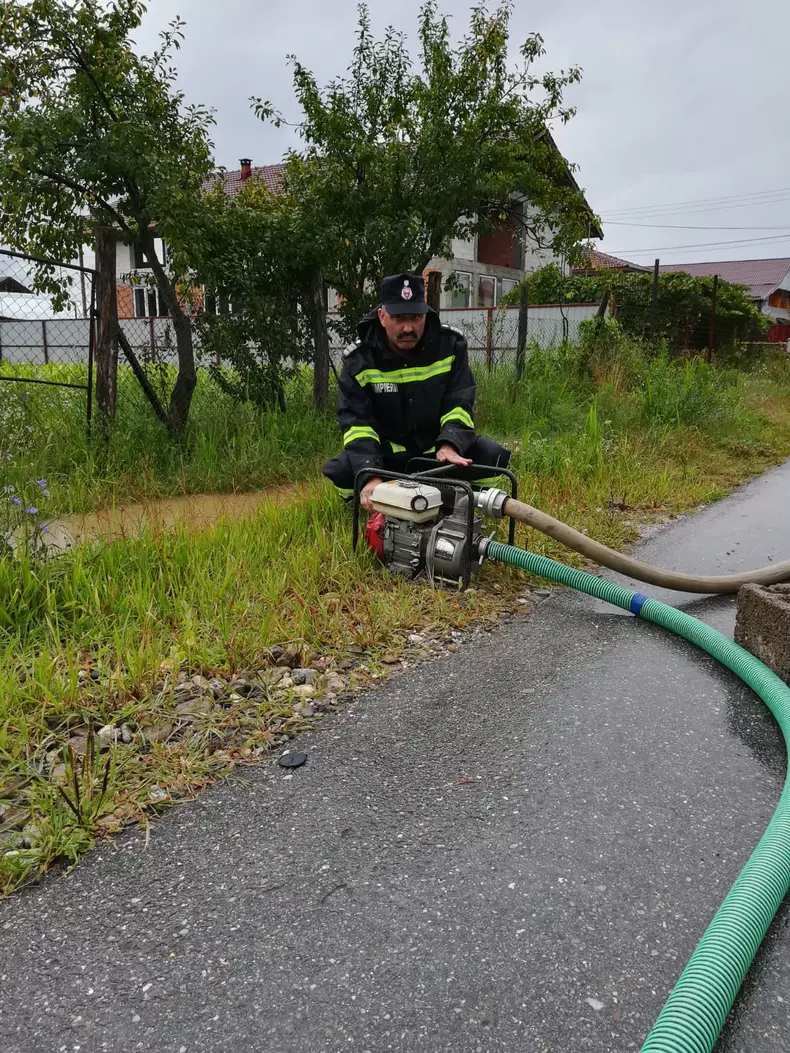 inundatii-valcea-babeni (2)