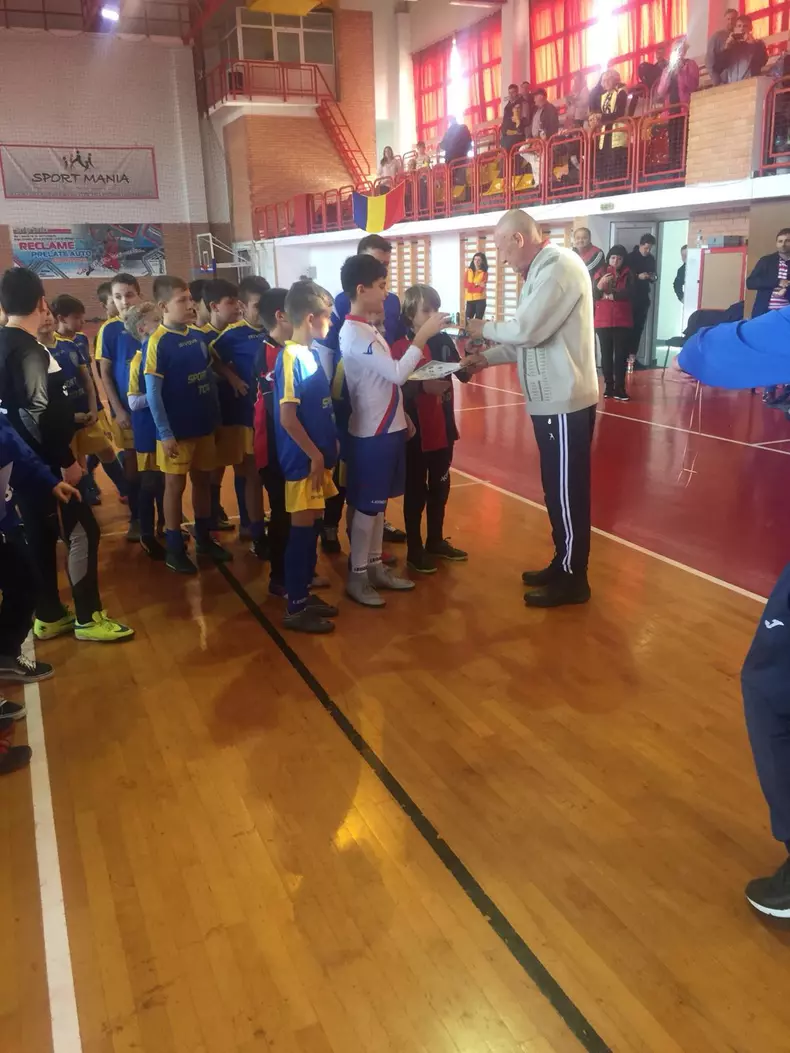 46073994_1017708251750853_4528300130318680064_n