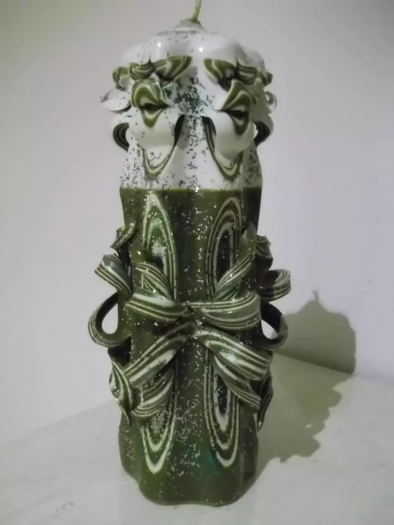 Lumânare făcută de Cristina Pîrvu, purtător de cuvânt al ISU Vrancea