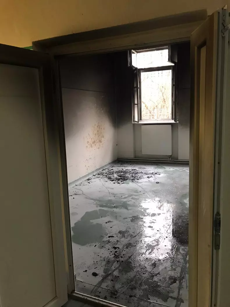 4a27bc60-9bdf-4a37-a5e1-25e2461ea9a4