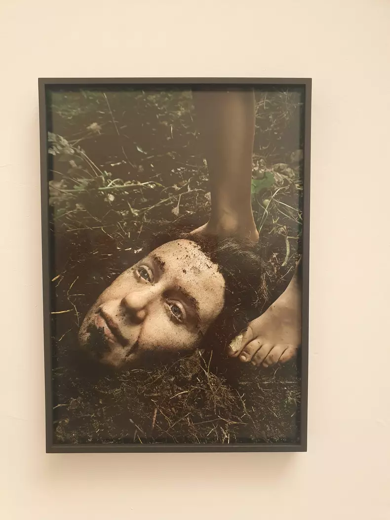 5fotografii-din-seria-mama-a-artistei-poloneze-aneta-grzeszykowska