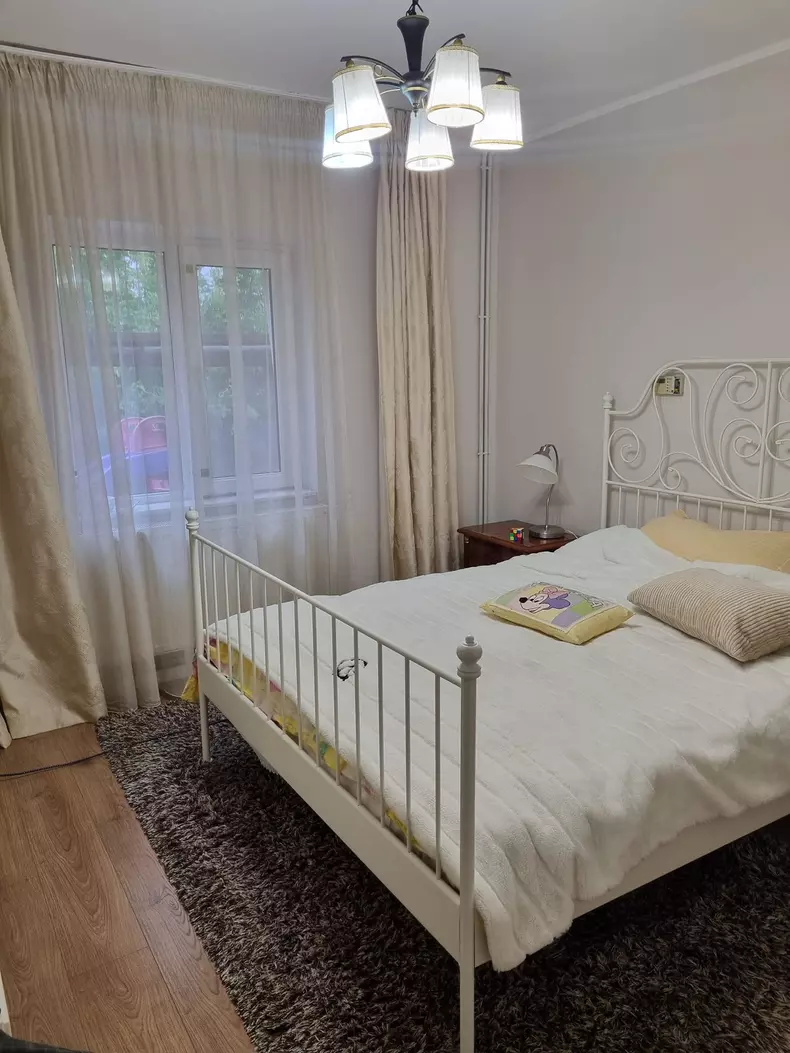 oana-roman-isi-vinde-vila-2