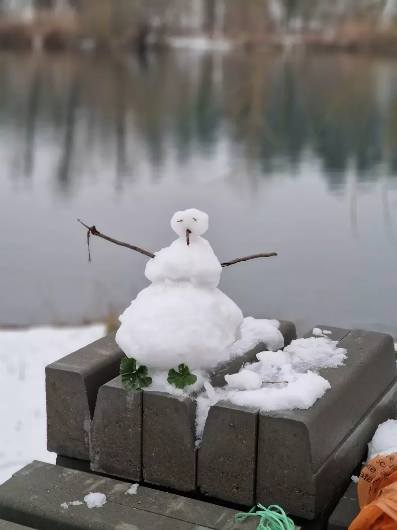 b498d24f-8baf-4418-8b33-43a586a6eedb